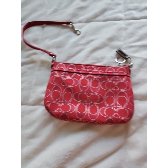 COACH Poppy Signature Lurex Large Wristlet Pouch Bag Ruby Silver EUC - Picture 4 of 10